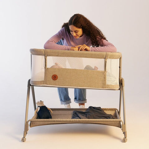 Patut co-sleeper, Lionelo, Luna, 2 in 1, Cu laterala culisanta, Cu setare unghiulara, Cu roti, Reglabil in 6 pozitii pe inaltime, Gri deschis