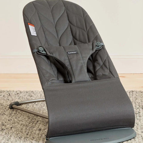 BabyBjorn - Balansoar Bliss Anthracite cu aspect delicat de petala, tesatura matlasata