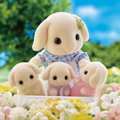 Figurine Sylvanian Families - Familia Iepurasilor Flora