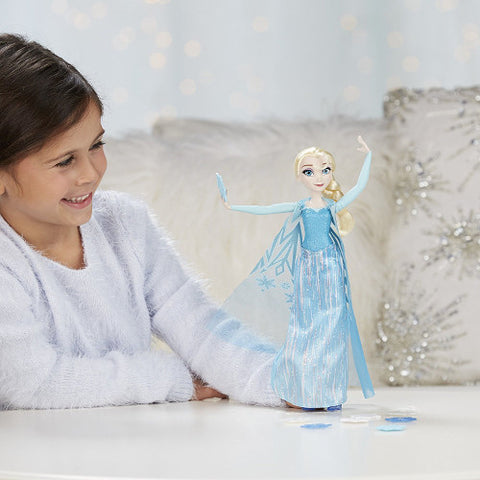 Hasbro - Disney Frozen - Papusa Elsa cu Rochita 2 in 1