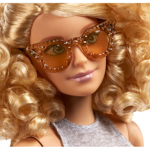 Mattel - Papusa Barbie Fashionista cu Par Cret, Top Mulat si Fusta Conica