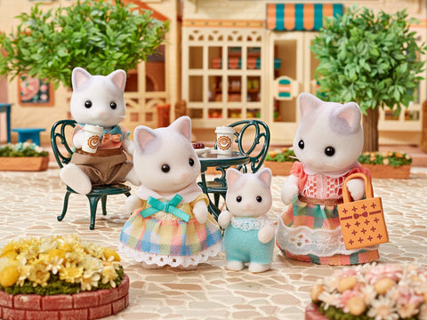 Figurine Sylvanian Families-Familia Pisicutelor Latte