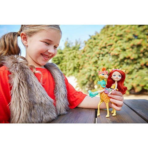 Mattel - Set EnchanTimals Papusa Gillian Girafa si Figurina Pawl