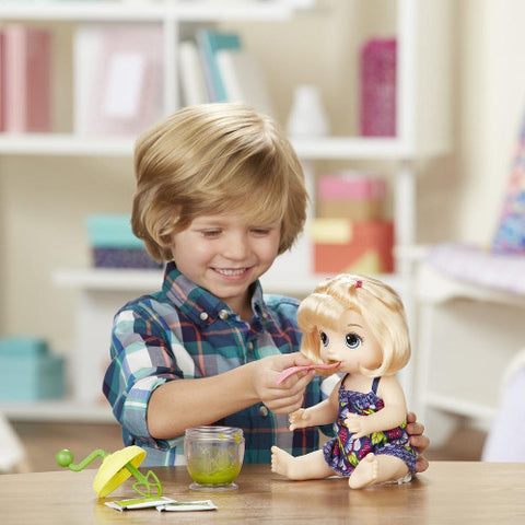 Hasbro - Papusa Bebelus Fetita Bruneta Baby Alive Sweet Spoonfuls