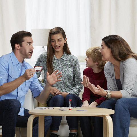 Hasbro - Joc de Societate Speak Out Copii versus Parinti