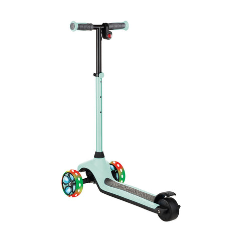 Trotineta Globber E-Motion 4, verde, autonomie 8-10 km