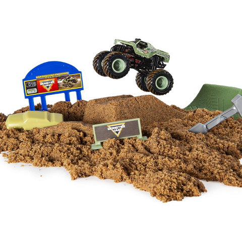 Spin Master - Set de Joaca Camioneta Soldier Fortune cu Nisip Kinetic si Accesorii Monster Jam