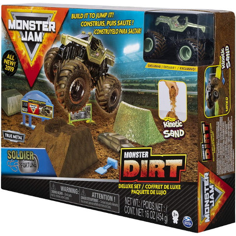 Spin Master - Set de Joaca Camioneta Soldier Fortune cu Nisip Kinetic si Accesorii Monster Jam