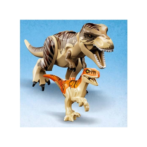 Evadarea dinozaurilor T.rex si Atrociraptor