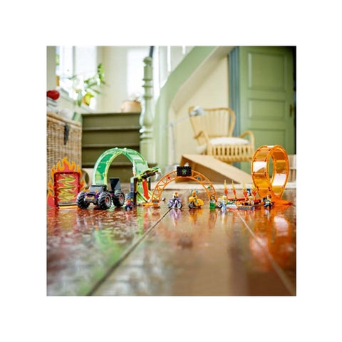 LEGO City Arena cu Bucla Dubla 60339