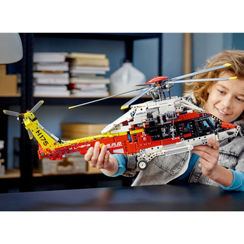 LEGO Technic Elicopter Airbus H175 42145