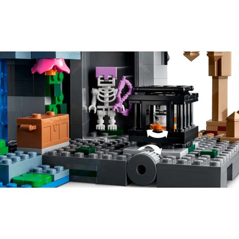 LEGO Minecraft Temnita cu Schelete 21189
