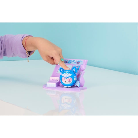 Spin Master - Figurina Spin Master Zoobles Z-Girlz Fetita Fulg de Nea