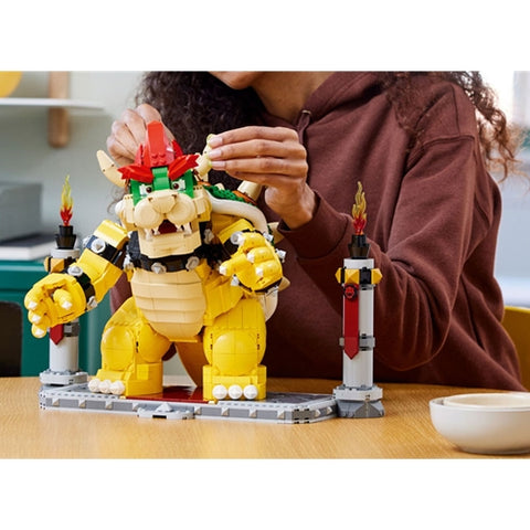 LEGO Super Mario Bowser cel Maret 71411