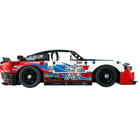 LEGO - LEGO Technic NASCAR Next Gen Chevrolet Camaro ZL1 42153