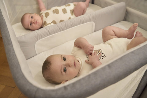 Patut atasabil pentru gemeni Chicco Next 2 Me Twins, MagnetGrey (Gri), 0luni+