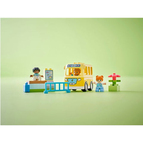 Lego - LEGO DUPLO Calatoria cu Autobuzul 10988