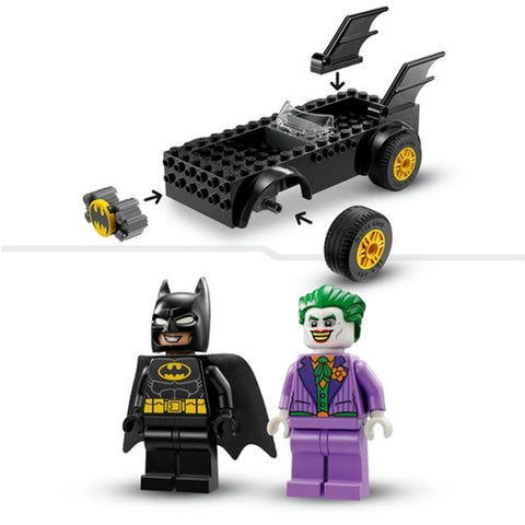 Lego - LEGO Super Heroes Urmarire pe Batmobile: Batman contra Joker 76264