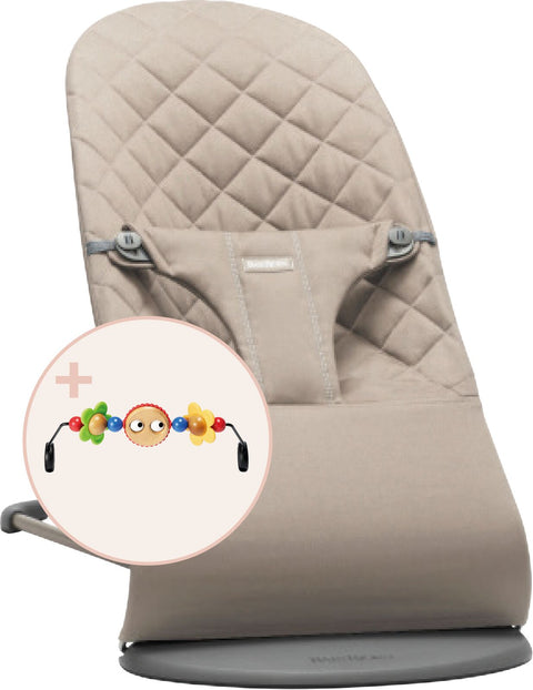 BabyBjorn - Balansoar Bliss Sand Grey din tesatura matlasata cu aspect Clasic, cu bara de jucarii inclusa