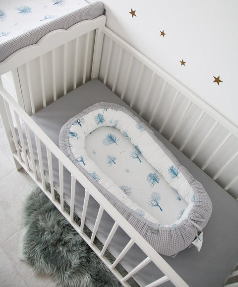 Babynest pentru copii, 80 x 50 cm, ajustabil, portabil, reductor patut, Tiny Star Magic & Grey