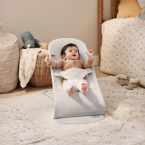 BabyBjorn - Balansoarul Balance Soft Silver/White, Mesh