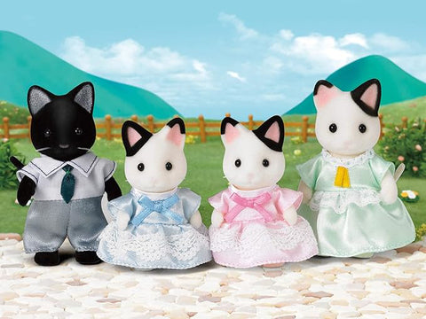 Figurine Sylvanian Families-Familia Pisicutelor Tuxedo