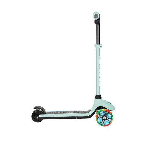 Trotineta Globber E-Motion 4, verde, autonomie 8-10 km